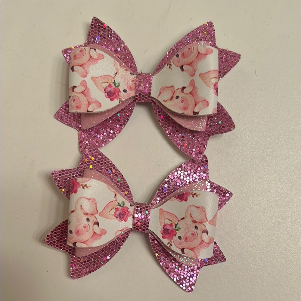 Pink Glitter Piggy Hair Bows